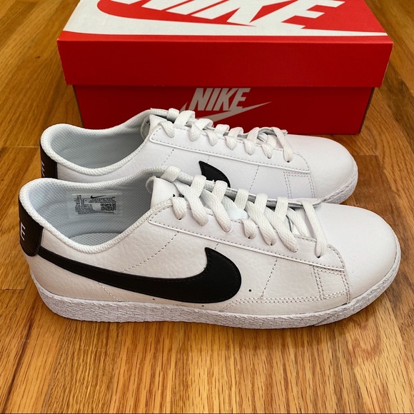 Nike Blazer Low Women’s Sneakers - Picture 4 of 9